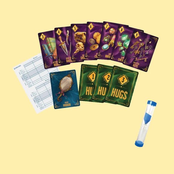 Chronicle Books Aunt Agatha's Attic Fast-paced Card Game, New - Picture 3 of 8